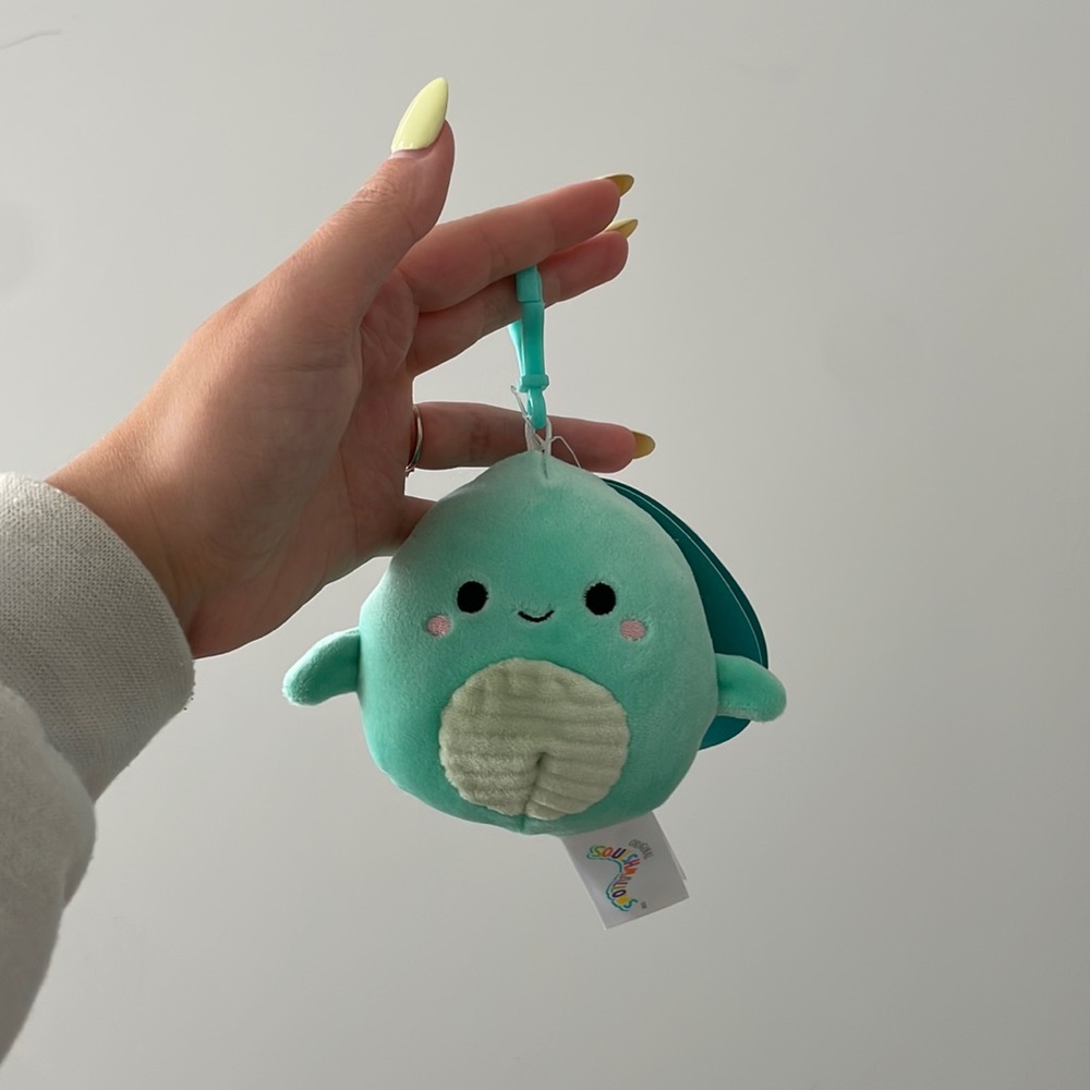 Squishmallows Nessie Clip